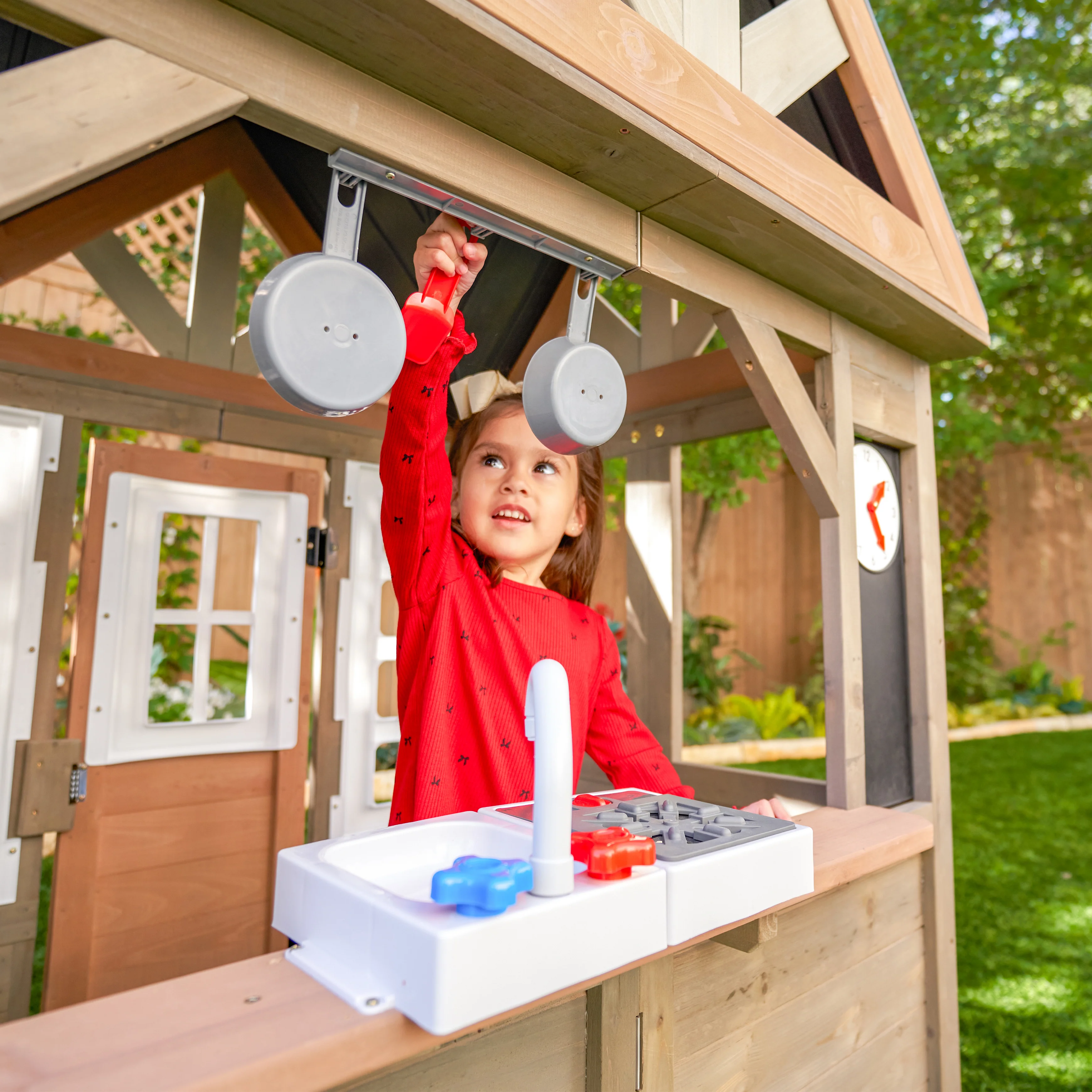 Greystone Outdoor Playhouse - Image 4